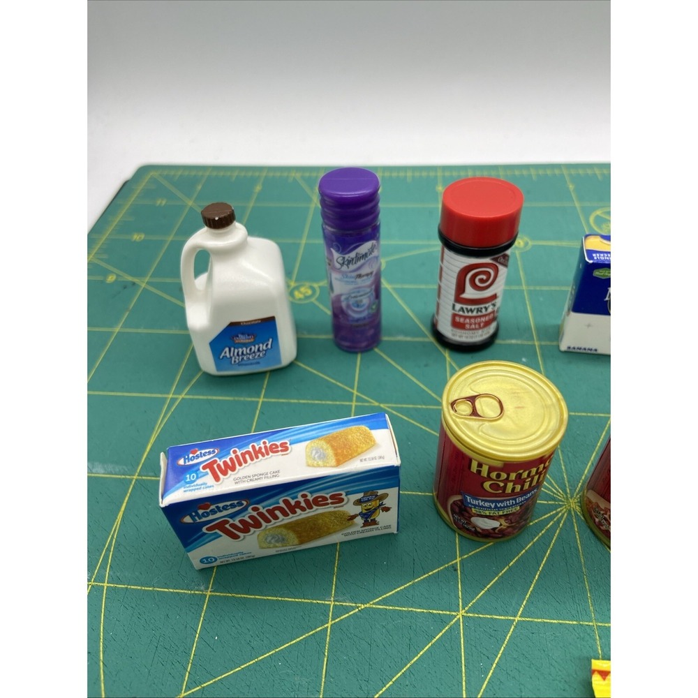 Zuru 5 Surprise Mini Brands Lot 11pc Twinkies Hormel Jell-O Breyers Miniatures - Picture 2 of 5